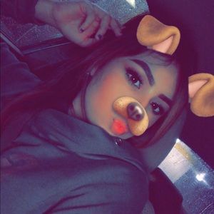 Meet your Posher, Juliana